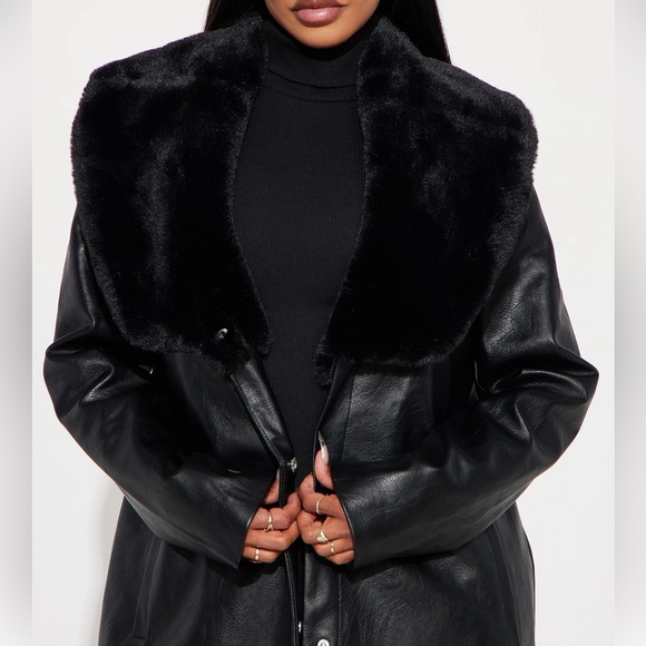 Women's Black Faux Leather Coat with Fur Trim - Picture 10 of 12